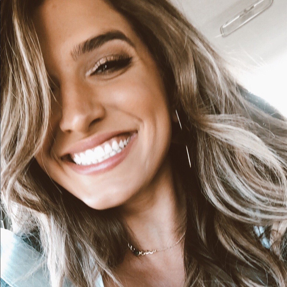 Meet your Posher, Maria